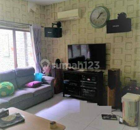 Rumah 2 Lantai Full Renov Semi Furnished Luas 9x17 Cluster Zebrina JGC Cakung #RD 2