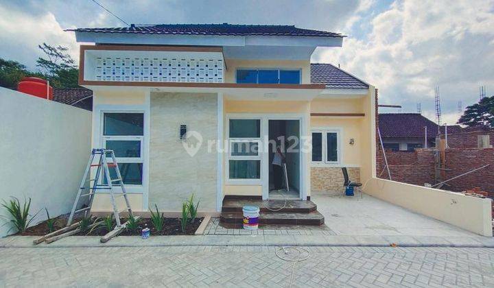 Rumah Baru Cantik Siap Huni di Purwomartani 2