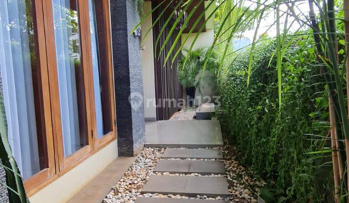 Di jual rumah hook langsung huni di Grand Wisata  2