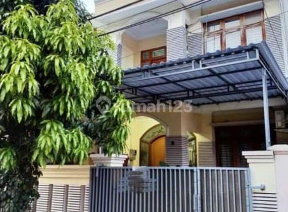 Rumah Bagus dan Strategis di Jl. Borobudur, Karawaci 1