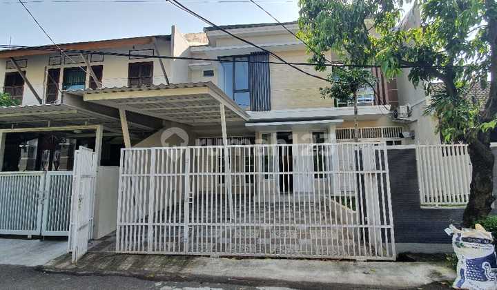 Rumah Full Renovasi Bintaro Jakarta Selatan ( rin )