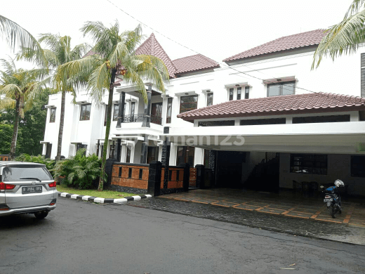 Rumah Mewah dan Asri dipesona kayangan depok 1