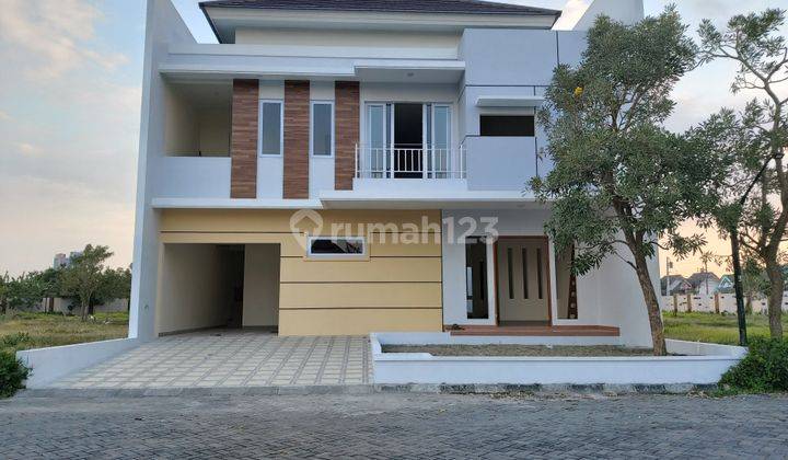 Rumah Mewah Baru Di Cluster Solo Baru 2