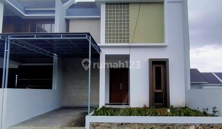 Rumah Bandung Utara 2 Lantai Sayap Setraduta Bangunan 1