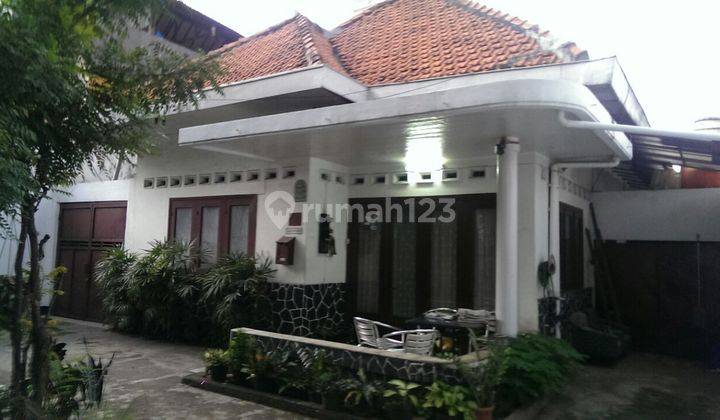 Rumah Lama Terawat di Benhil 1