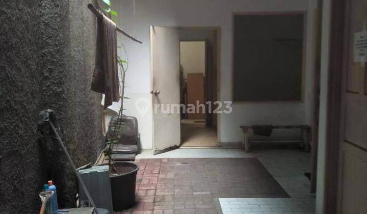 Rumah Menteng bisa di jadikan silence office 2