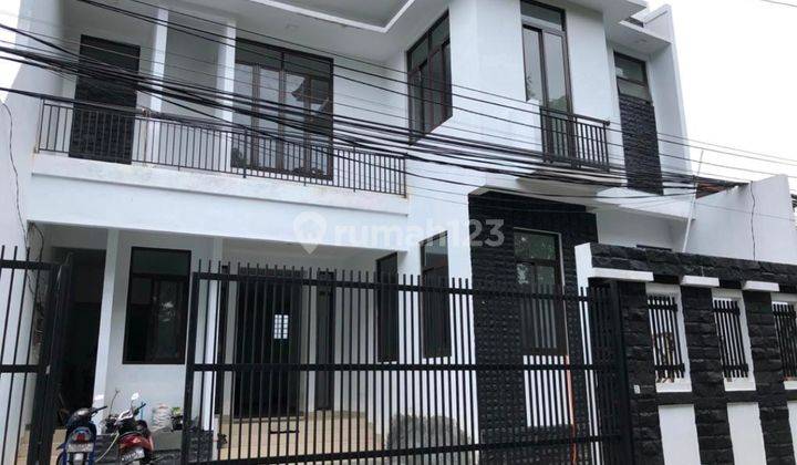 Rumah Baru Bagus Pejompongan Jakarta Pusat ( 2bes ) 1