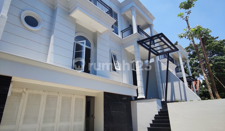 Rumah Baru Modern Classic Brawijaya Kebayoran Baru
