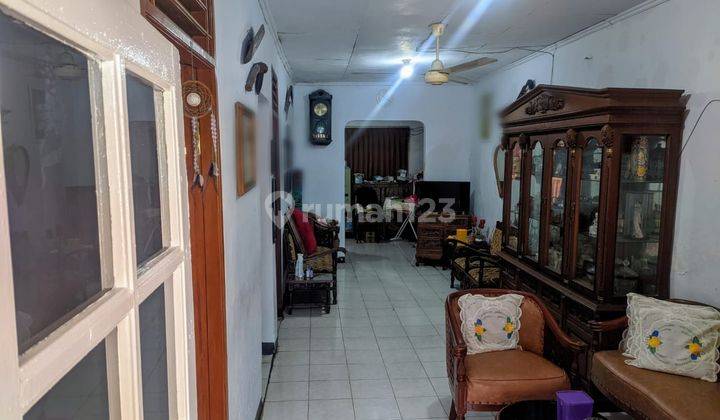 Dijual Rumah lama terawat di Johar, Jakarta Pusat  1