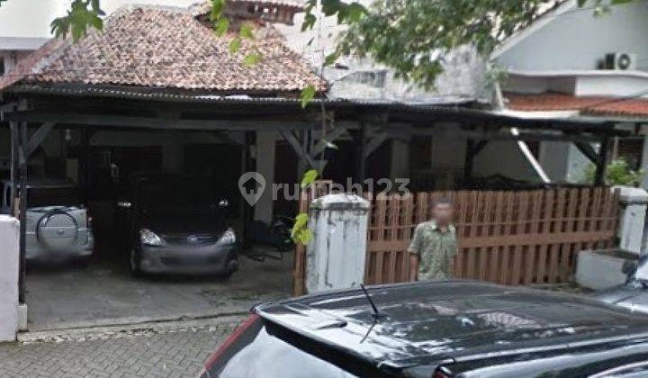 Rumah area strategis di Jakarta Pusat 1