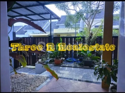 House in a one-gate cluster, comfortable environment, wide road access. House in a one-gate cluster, comfortable environment, wide road access.