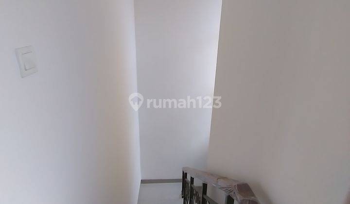 Rumah siap huni dekat universitas multi media nusantara  