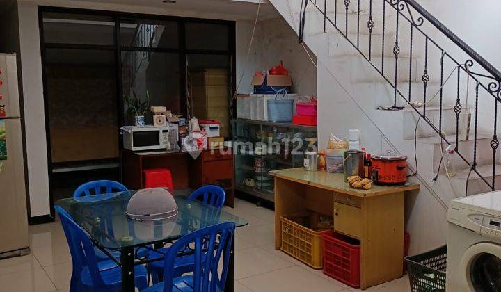 Rumah Elagan dan Nyaman di Taman Kopo Indah 1 1