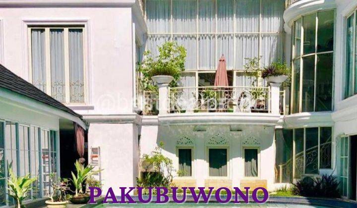 Rumah Mewah Classic di Pakubuwono 1