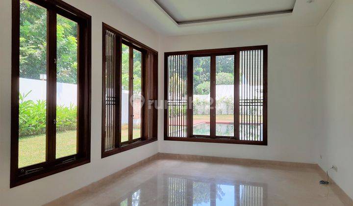 Modern House With Big Garden In Kebayoran Baru, Best Location 2