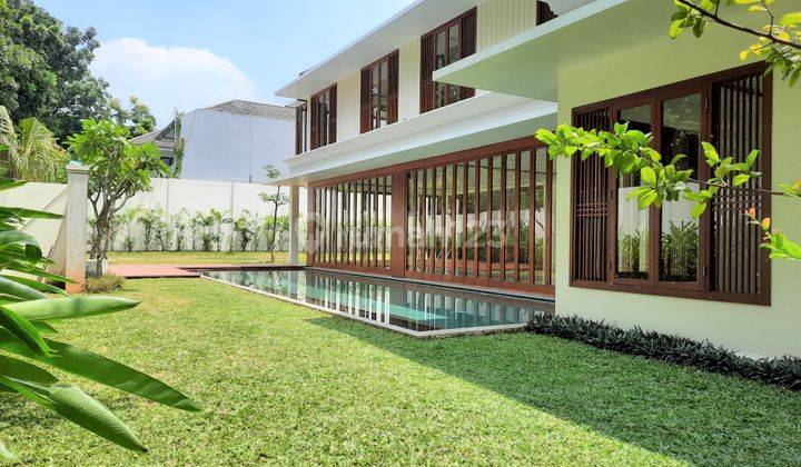 Modern House With Big Garden In Kebayoran Baru, Best Location 1