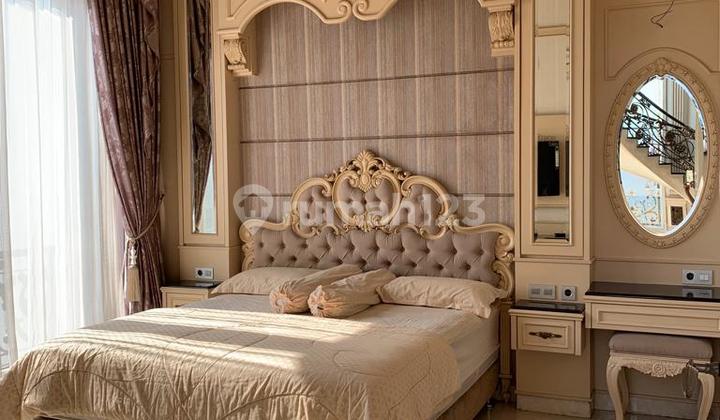 Rumah mewah full marmer di cluster elite.  2