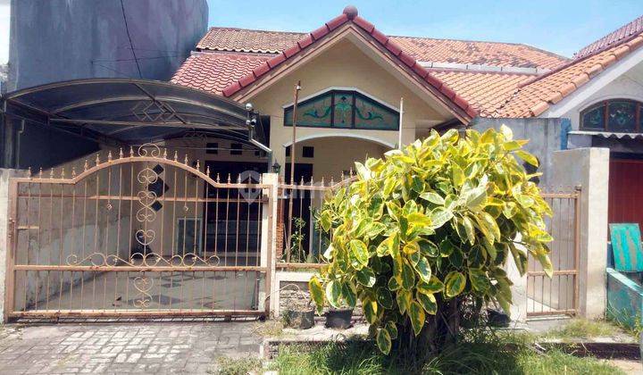 Rumah di Babatan Pratama, Bagus + Terawat, Row Jalan Lebar + Paving, Siap Huni 1