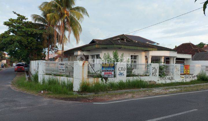 RUMAH  HOOK TENGAH KOTA DISEWAKAN 1