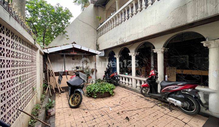 Rumah Tua Hitung Tanah Saja Cocok Untuk Kostan Dan Rumah One Bell Park 2