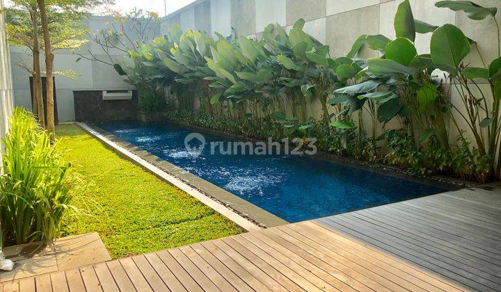 Modern Minimalist of 4 bedroom House in Cilandak, close to Cipete 1