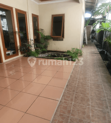 Rumah Besar Terawat di pusat kota bandung 2