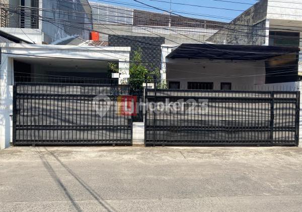 RUMAH Terawat Layak Huni bebas banjir di Duri Kepa Jakarta Barat RUMAH Terawat Layak Huni bebas banjir di Duri Kepa Jakarta Barat