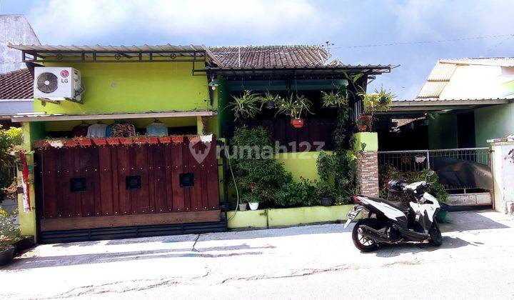 Rumah nyaman pinggir jalan utama di kadipiro banjarsari solo 2