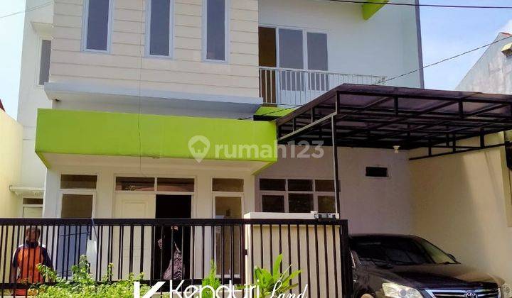 Rumah Mewah Dalam Komplek Dekat Tol Desari 1