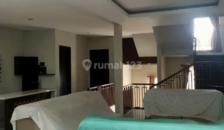 Rumah bagus di Setraduta 1