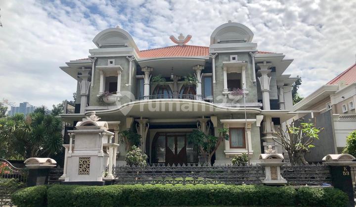 Dijual Rumah Graha Family Mewah Minimalis Golf View Surabaya Barat