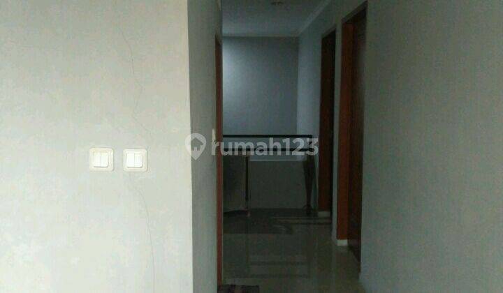 kamar tidur rumah siap huni di telaga