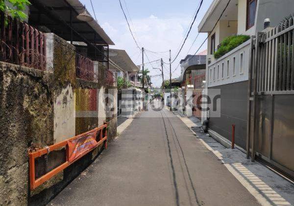 RUMAH TUA Hitung Tanah Stategis di Grogol Jakarta Barat 2