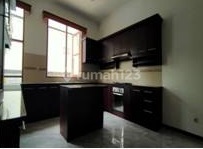 Rumah 1 lantai Luas 970 m2 di Cilandak, Dalam Komplek Cluster Townhouse, Ada pool 2