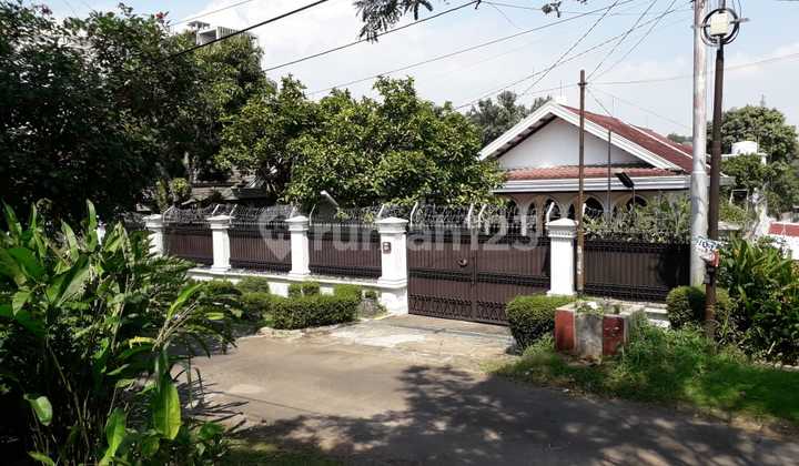 Rumah mewah tengah kota Semarang siap huni dijual di wungkal gajahmungkur semarang selatan 1