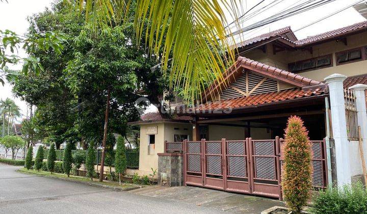 Rumah Siap Huni di Taman Lebak Bulus 1