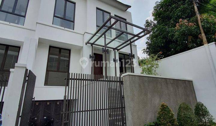 Townhouse Baru Daerah Permata Hijau 3 Lantai Semi Furnished 1