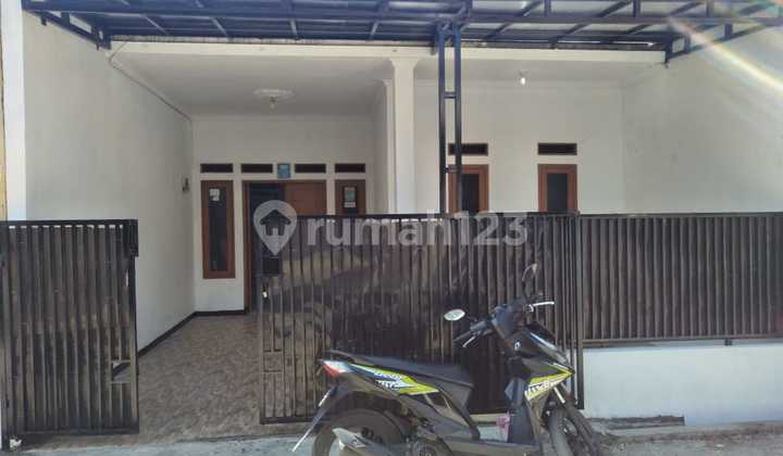 Rumah mungil Lok sayap Sukamenak, Kopo. Cocok utk keluarga kecil. Akses jalan bs msk mobil