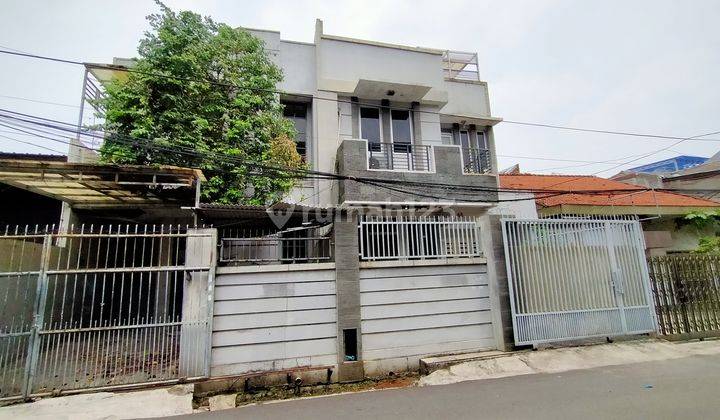 Rumah di Tomang Tunjung Raya, Jakarta Barat 2