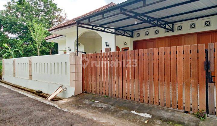 ISTIMEWA BANGET...! Rumah MEWAH TATA RUANG NYAMAN - TANAH LUAS di Condong Catur dekat Swalayan Pamela 6 2