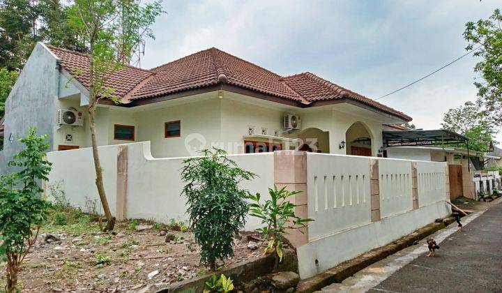 ISTIMEWA BANGET...! Rumah MEWAH TATA RUANG NYAMAN - TANAH LUAS di Condong Catur dekat Swalayan Pamela 6 2