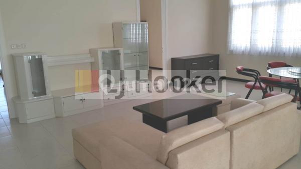 Ready-to-occupy house on Jalan Klabat. 2