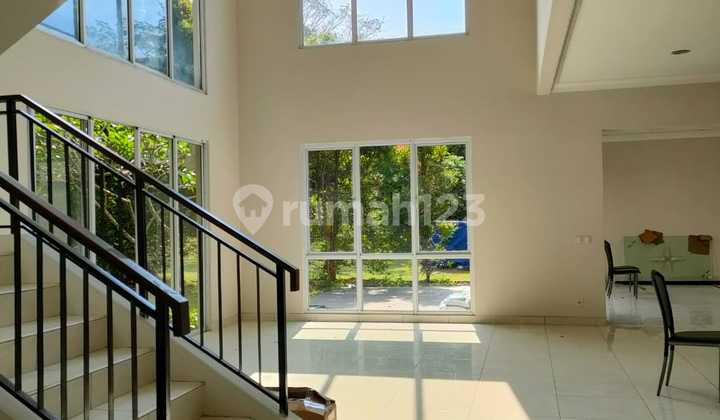 For sale, nice and comfortable house in Foresta BSD For sale, nice and comfortable house in Foresta BSD
