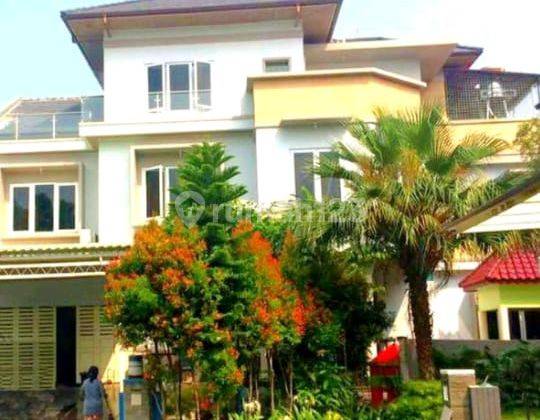 Disewakan rumah 3 lantai di alam sutera tangerang  1