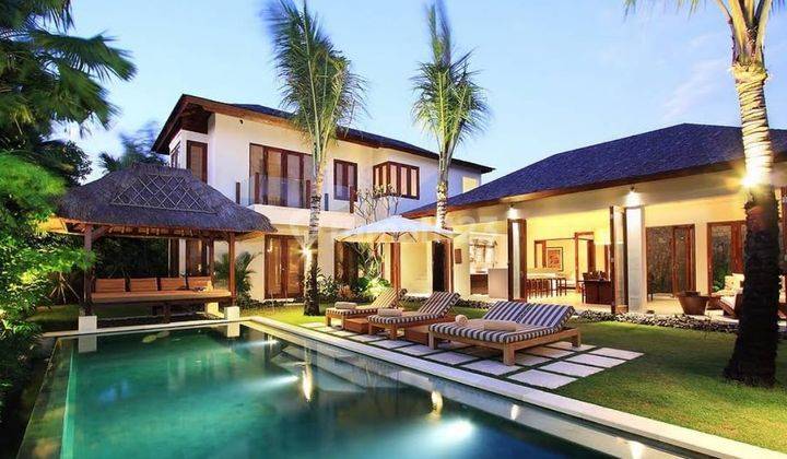 Quick Sale Villa In Central Seminyak Big Garden,near To The Beach 1