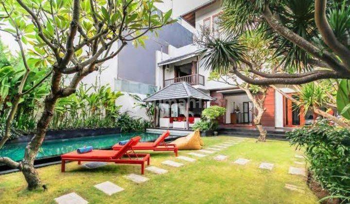 Beautiful Freehold villa , walking distance to the Beach and near to many Restaurants , Cafe  and Beach club at Jalan Batu Mejan Echo beach Canggu,Kuta Utara,Badung Bali 1