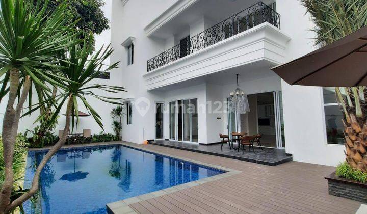 Rumah Mewah di Pondok Indah siap Huni ada kolam renang 1