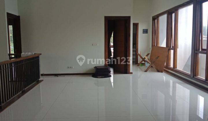 Rumah 3 Lantai Setra Duta, Lb 600m 2