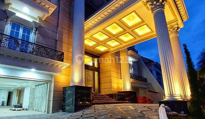 Luxury Classic style pondok indah sekolah kencana 2