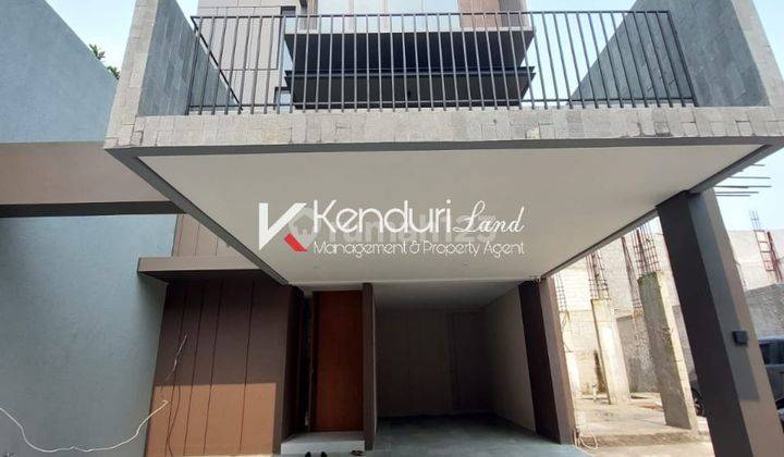 Exclusive New Townhouse at Kemang - Bangka Jakarta Selatan
 1